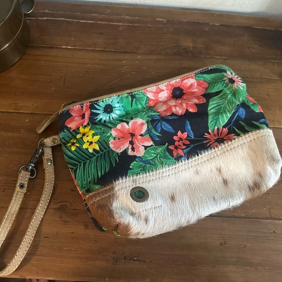 Myra Bag Handbags - Myra Bag - Cosmetic Bag Hawaiian Print with Cowhide